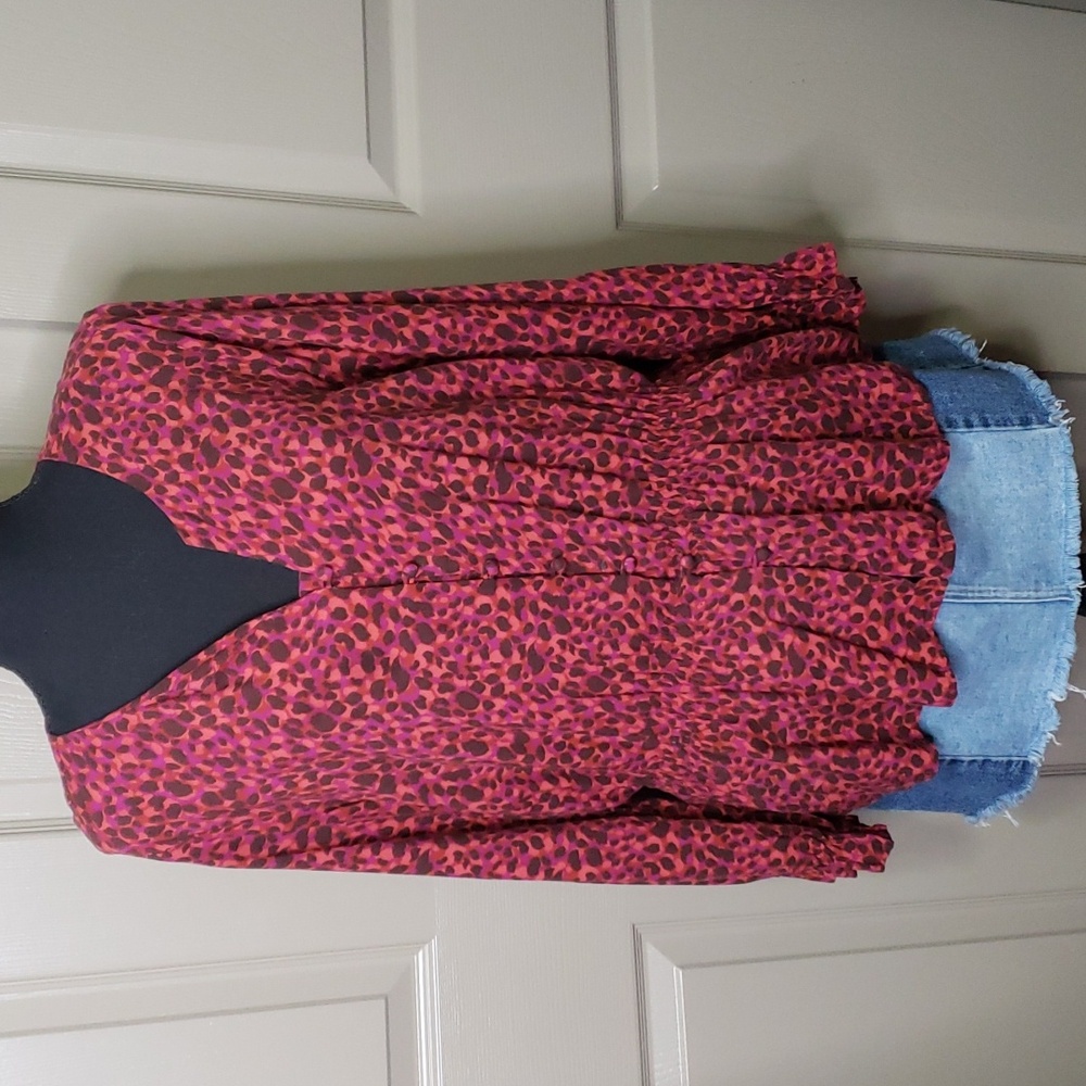 CAFFE Marrakesh CMC & R Animal print button down long sleeve top size Medium